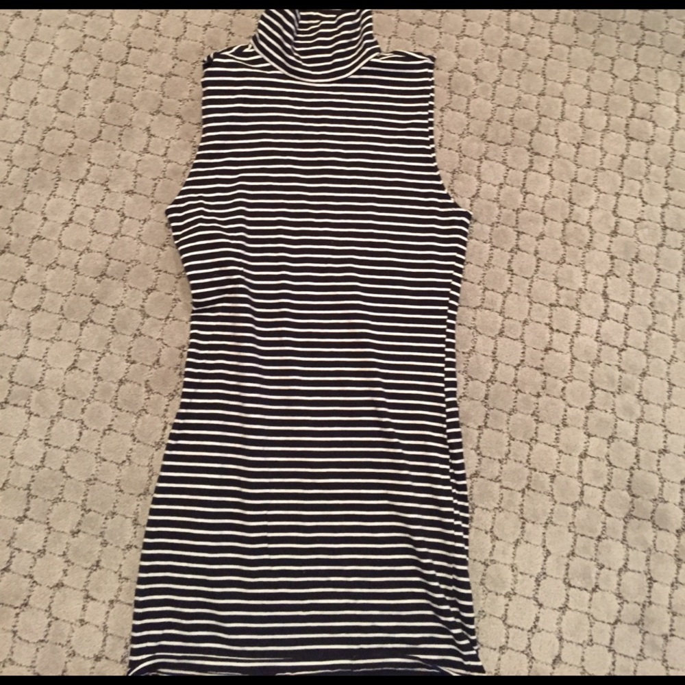 Turtle neck dress