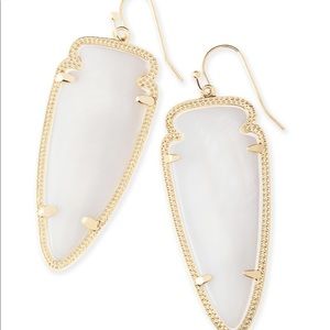 Kendra Scott Skylar earrings in white WITH BAG
