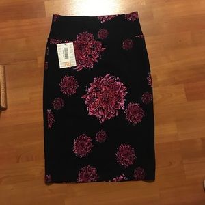 LuLaRoe Cassie skirt