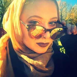 Meet your Posher, Shawna