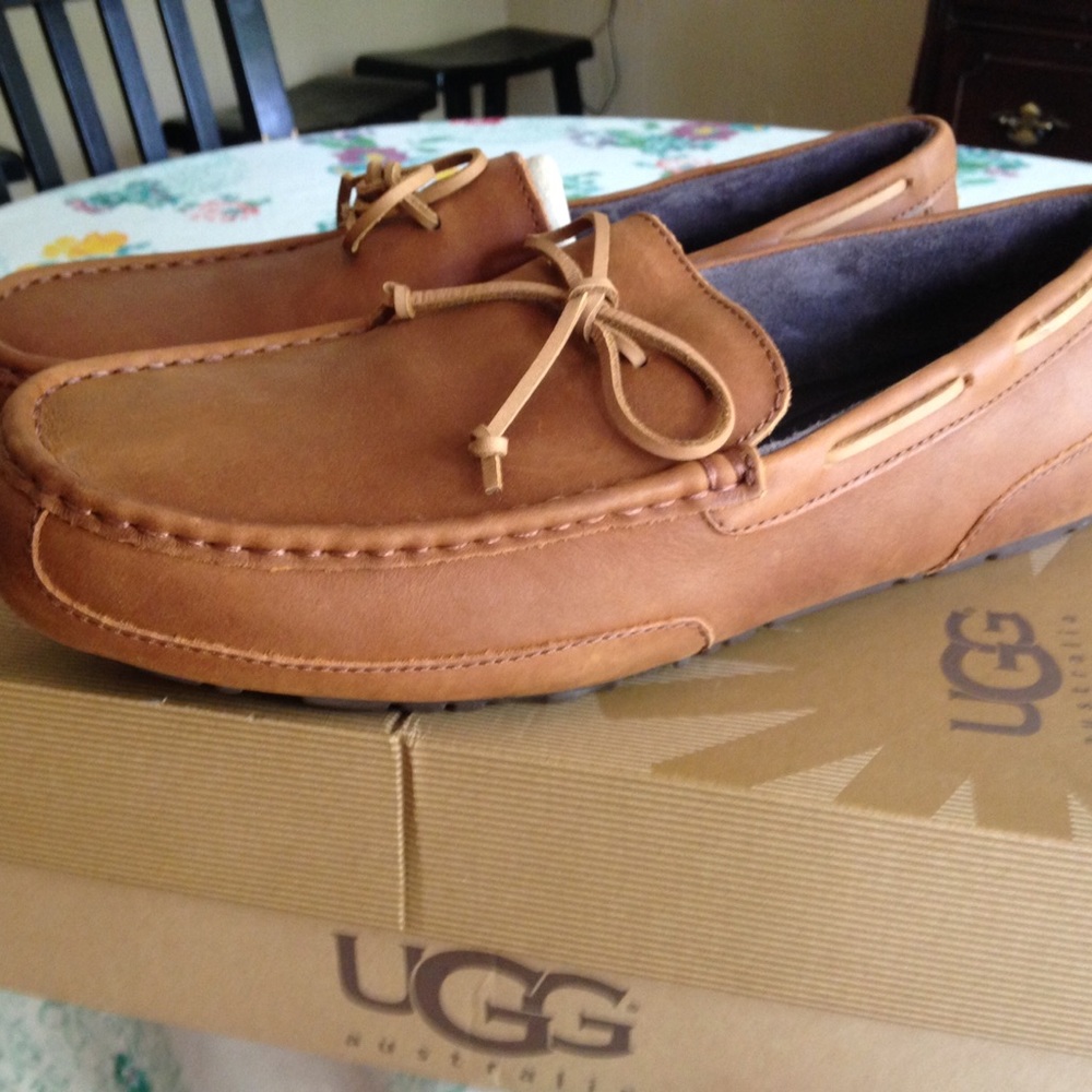 UGG Chester Driving Moc, Brand New in Box