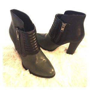 Grey&black tough boots! Over ankle higher in back