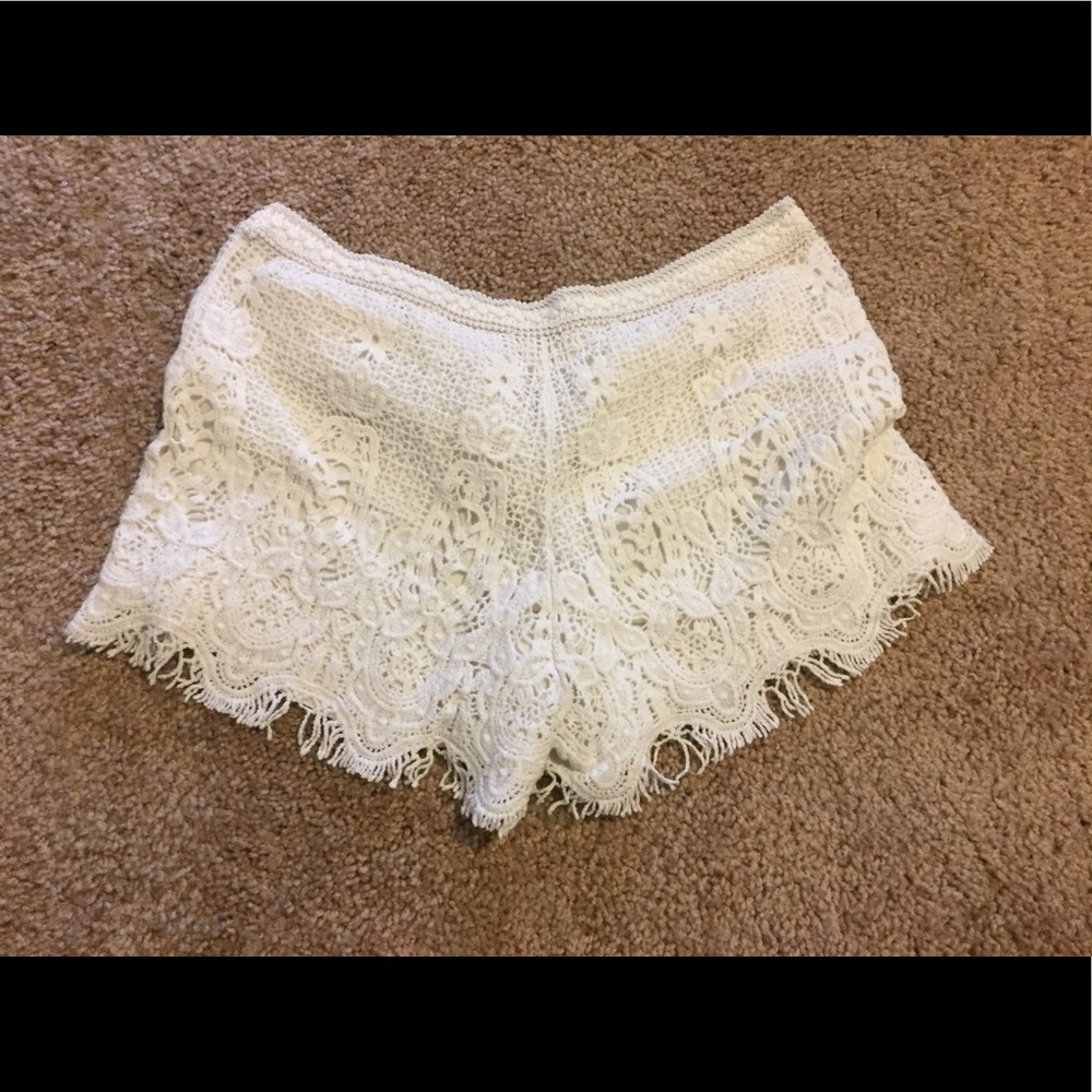 Mossimo crochet shorts