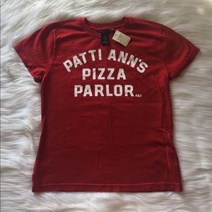 RED XL WOMENS ABERCROMBIE & FITCH TEE. NWT.