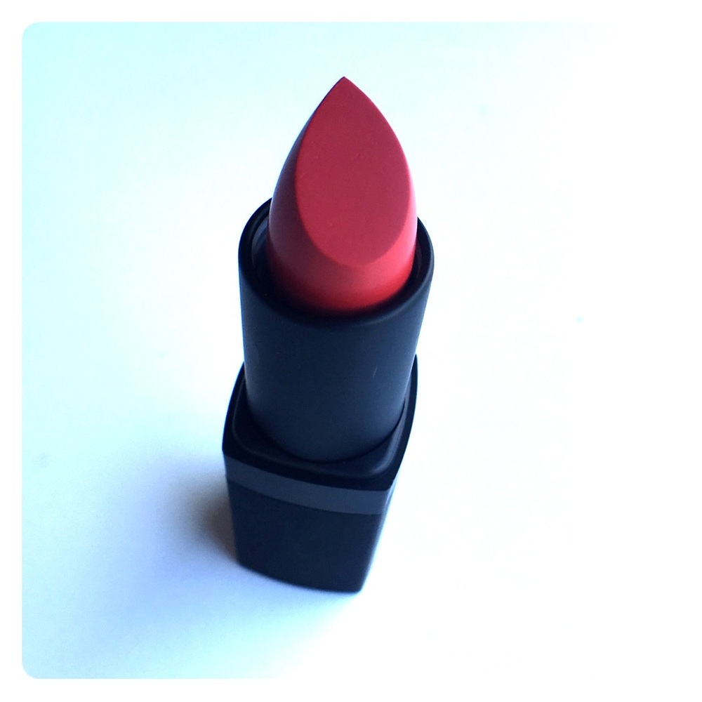 NARS Lipstick / Jungle Red + Free LANCOME samples