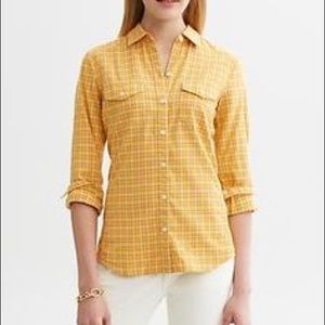 Banana Republic softwash yellow plaid shirt