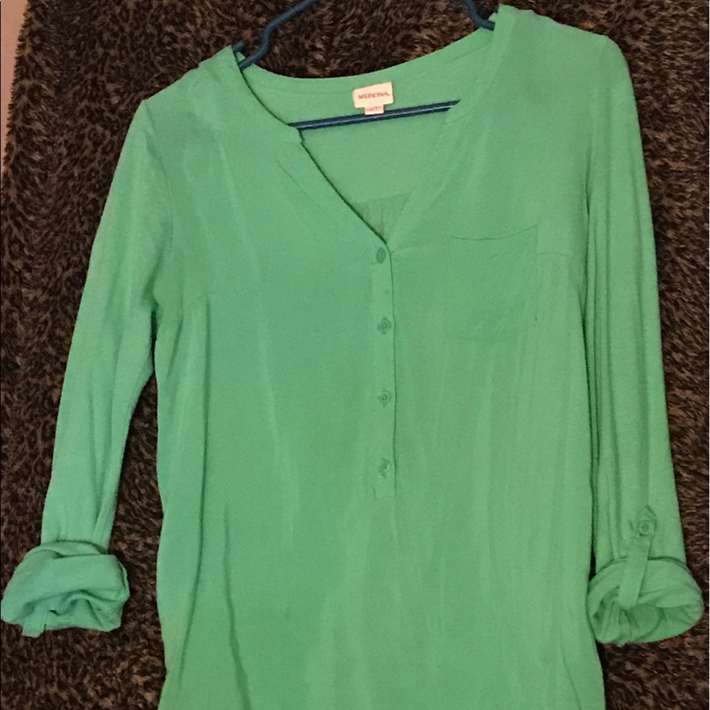 Super Soft Blouse with adjustable quarter sleeves