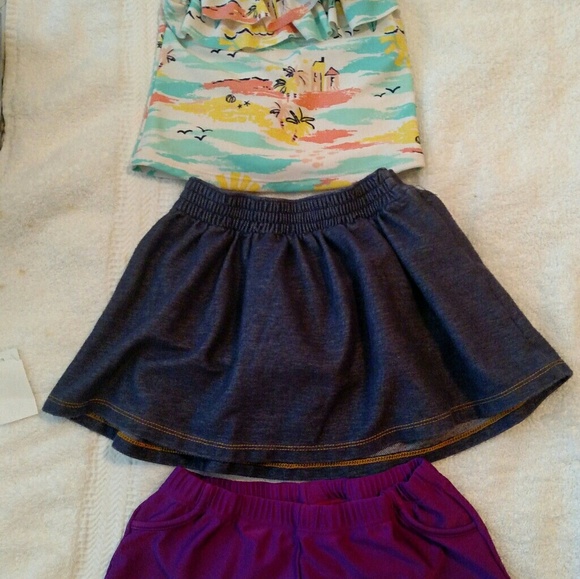 Girls Summer Wear Bundle 😍 Size 3T - Picture 2 of 3