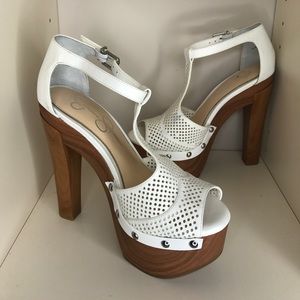Jessica Simpson block heels in white