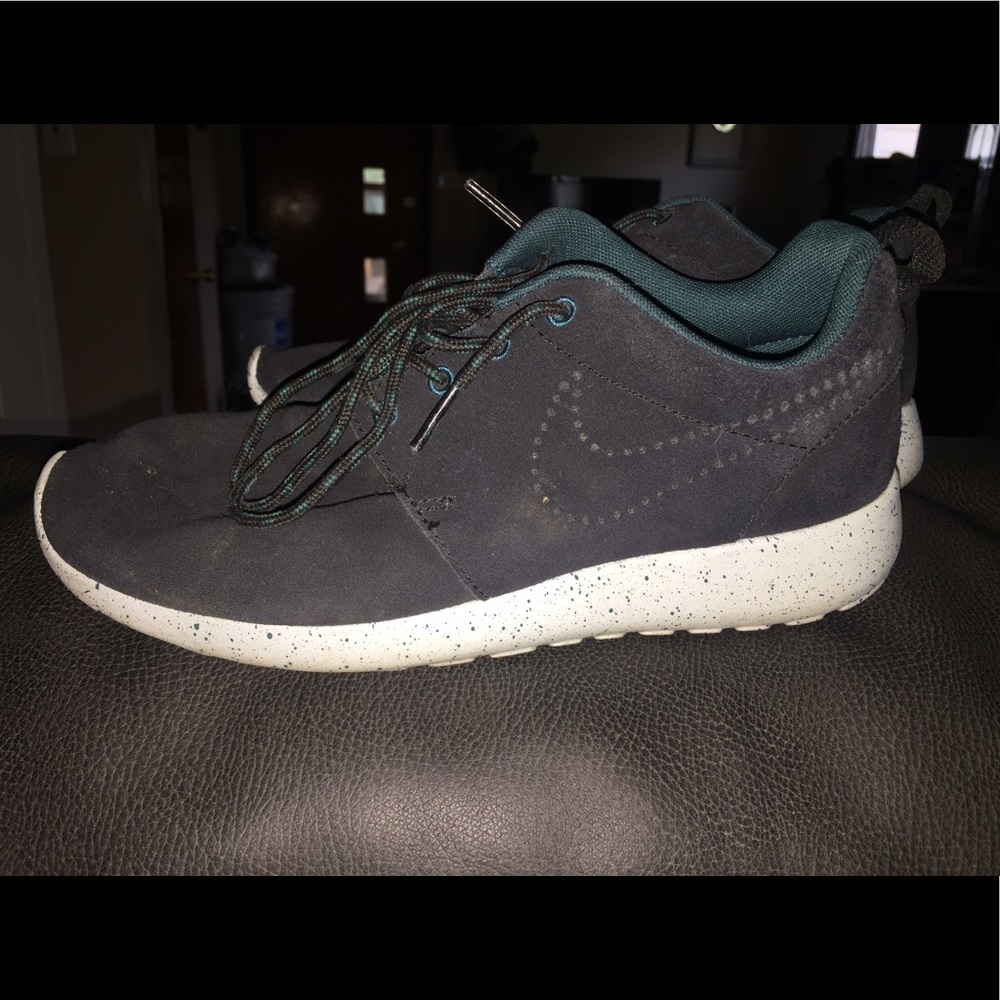 Nike roshe size 6.5!