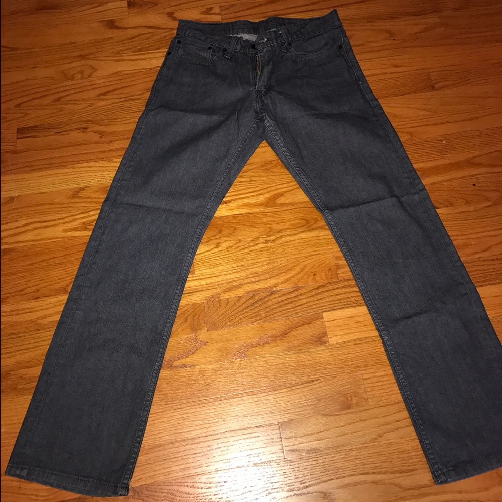 Levi's 514 32x32 dark wash denim.