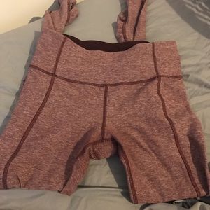 SOFT lululemon leggings 'turn around tights'