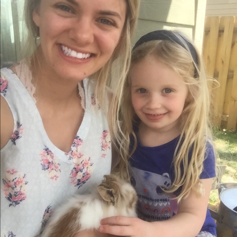 Meet your Posher, Carlie