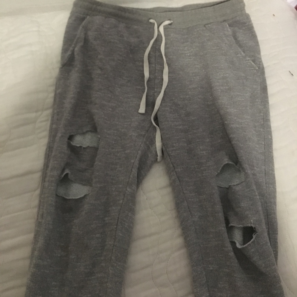 ripped jogger sweatpants