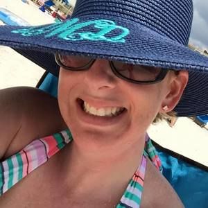 Meet your Posher, Dena