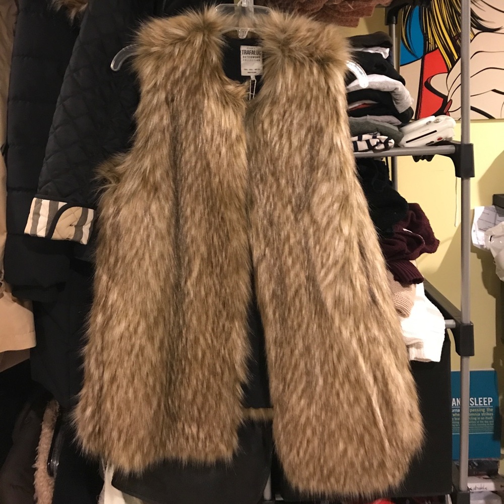 Zara Faux fur vest