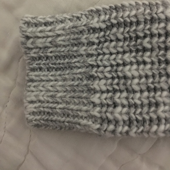 grey knit cropped sweater - Picture 2 of 4