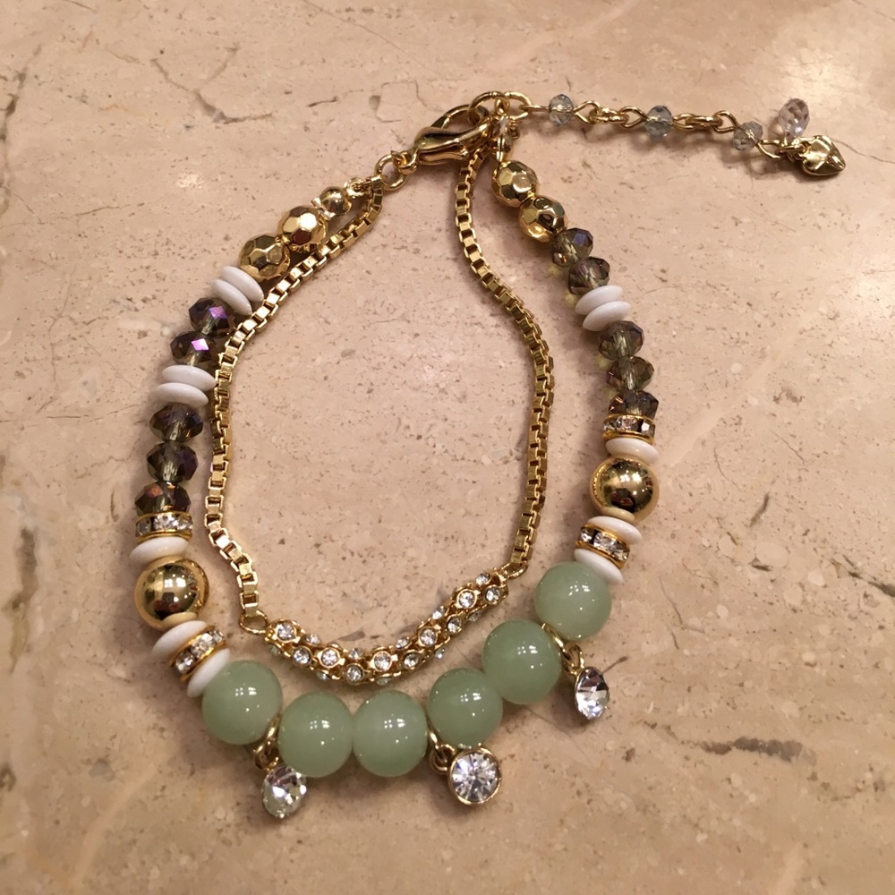 Jade and gold beaded bracelet