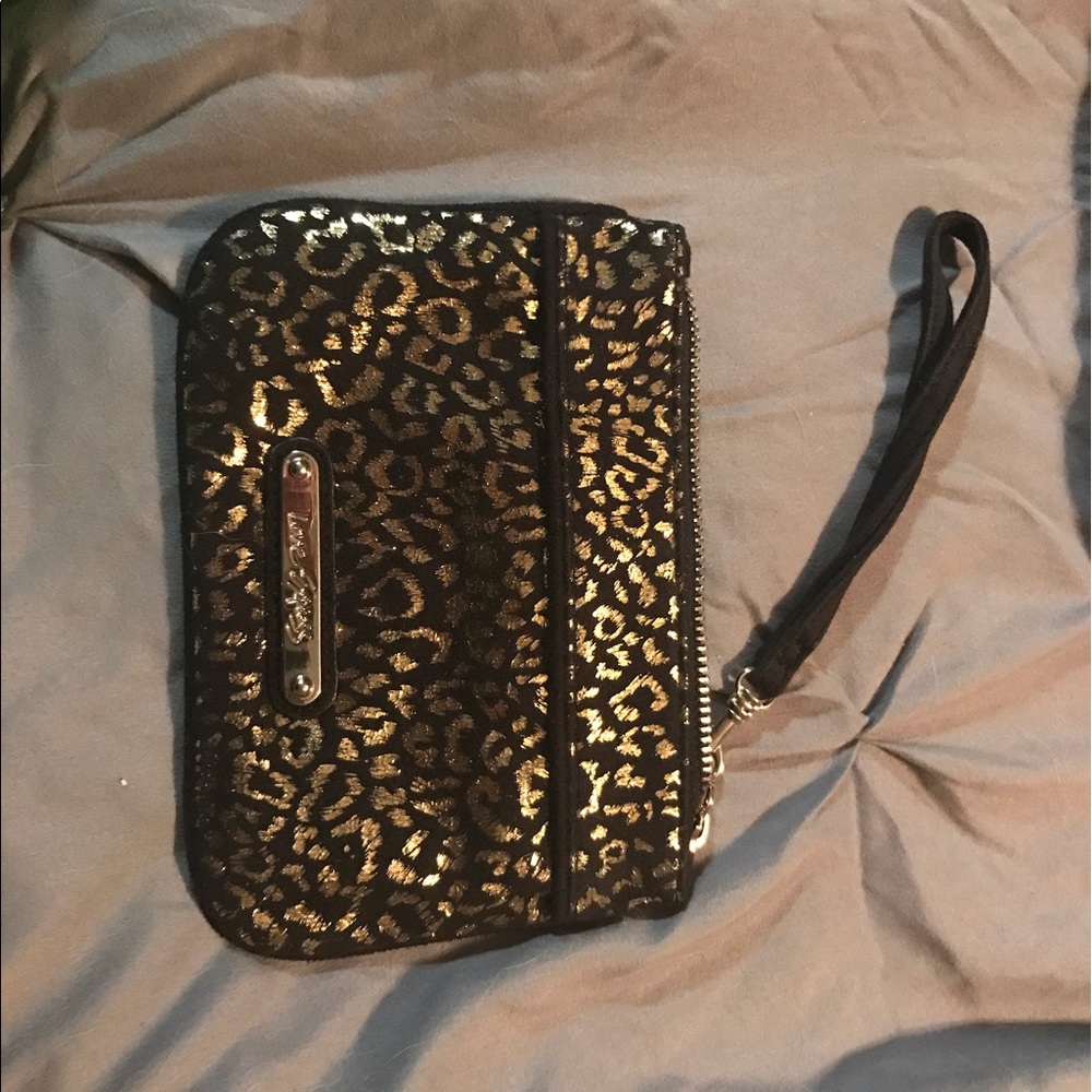 Cheetah wristlet black and gold express