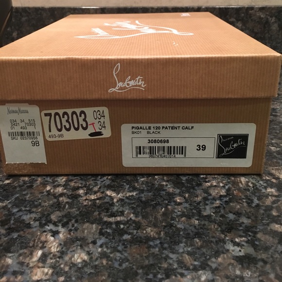 CHRISTIAN LOUBOUTIN PIGALLE - Picture 8 of 10