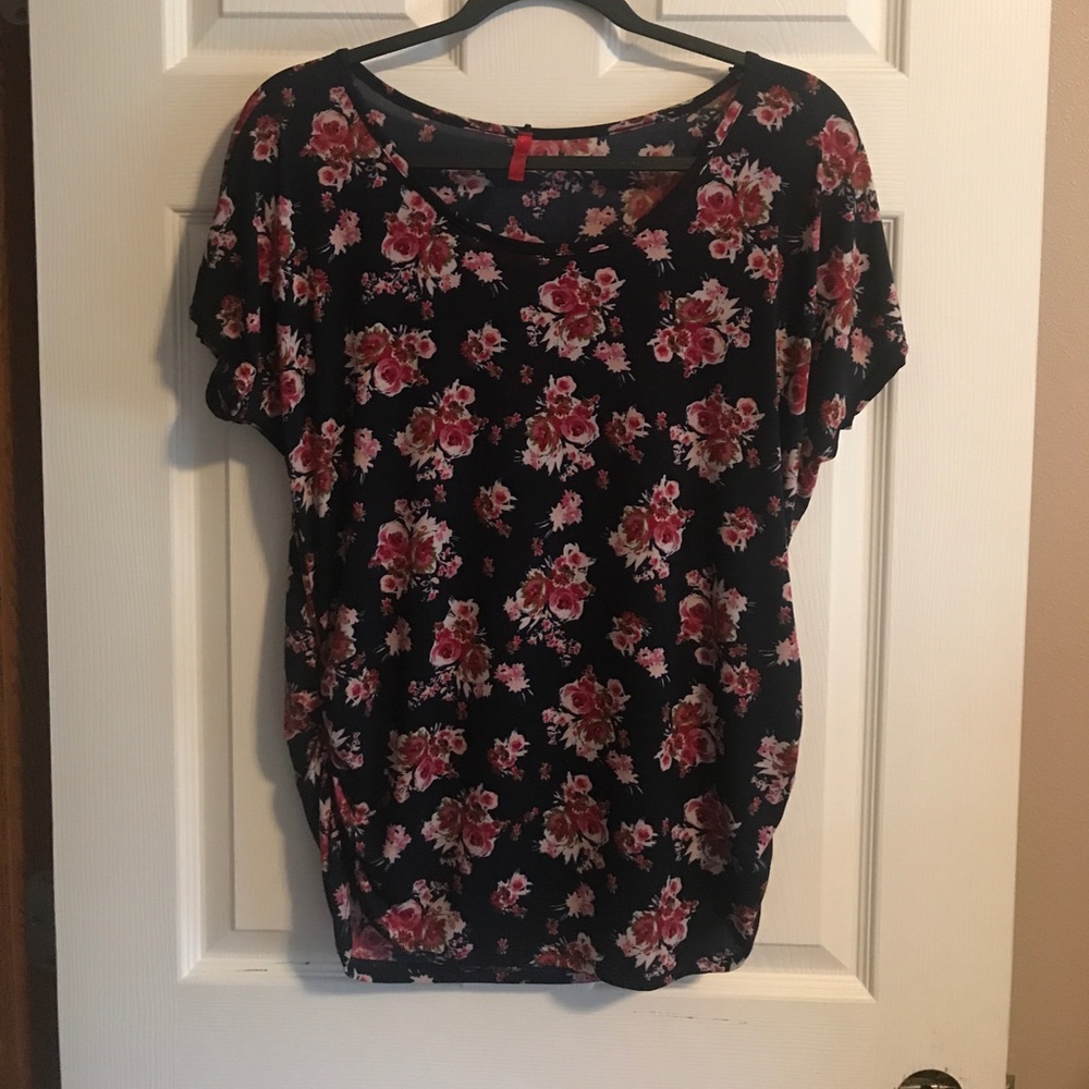 Versatile floral top