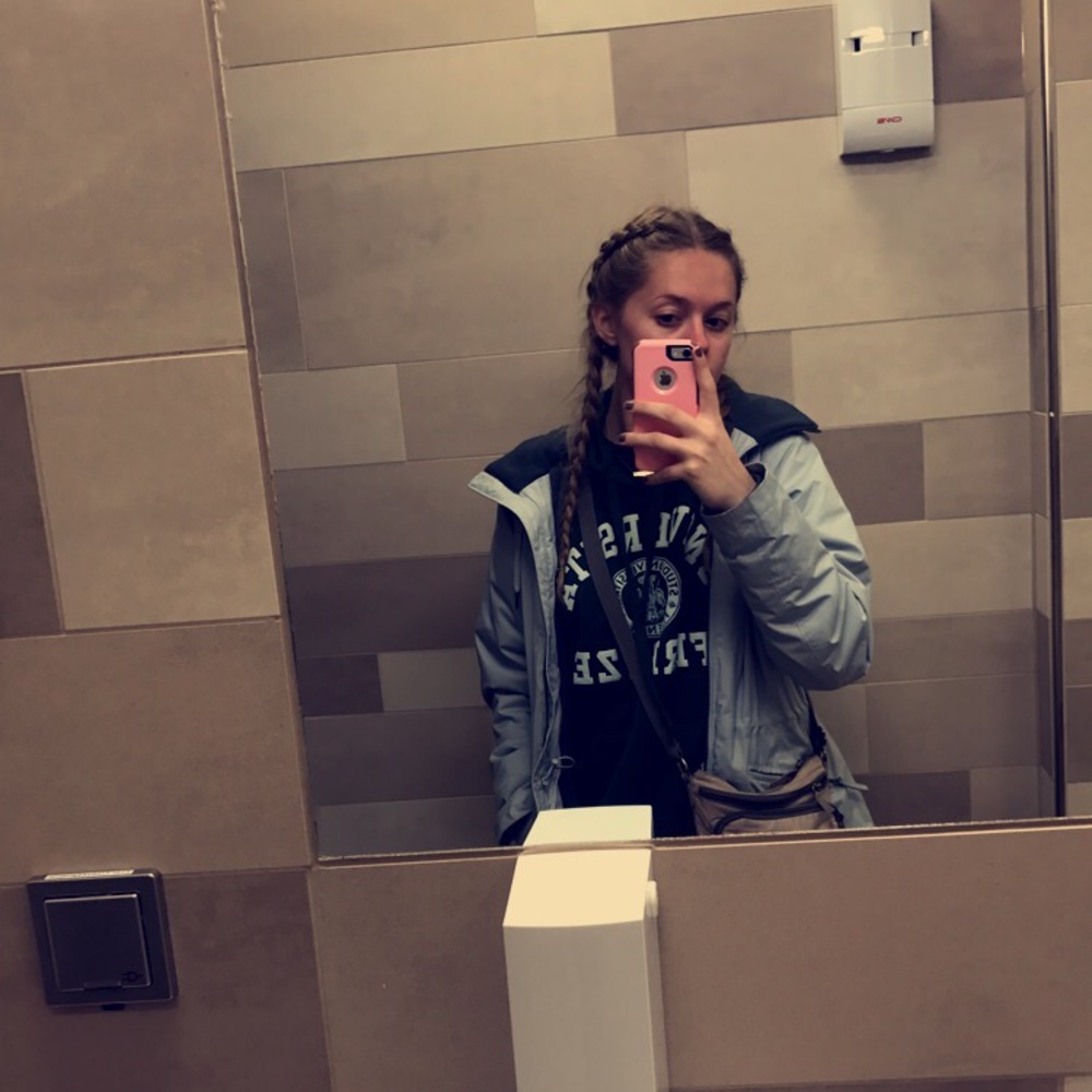 Meet your Posher, Molly