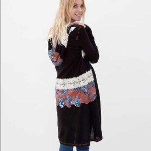 GIMMICKS BY BKE PIECED CARDIGAN