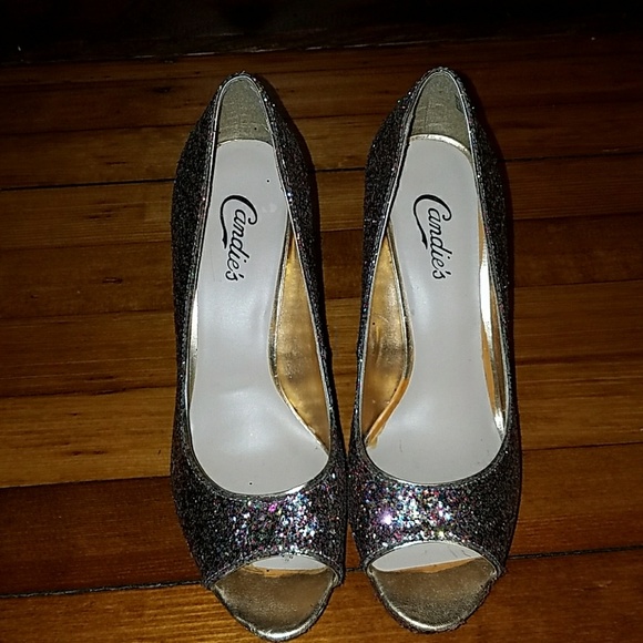 Platform 4.5" Heels - Picture 1 of 2