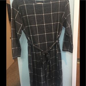 Ann Taylor Loft Gray and White Dress