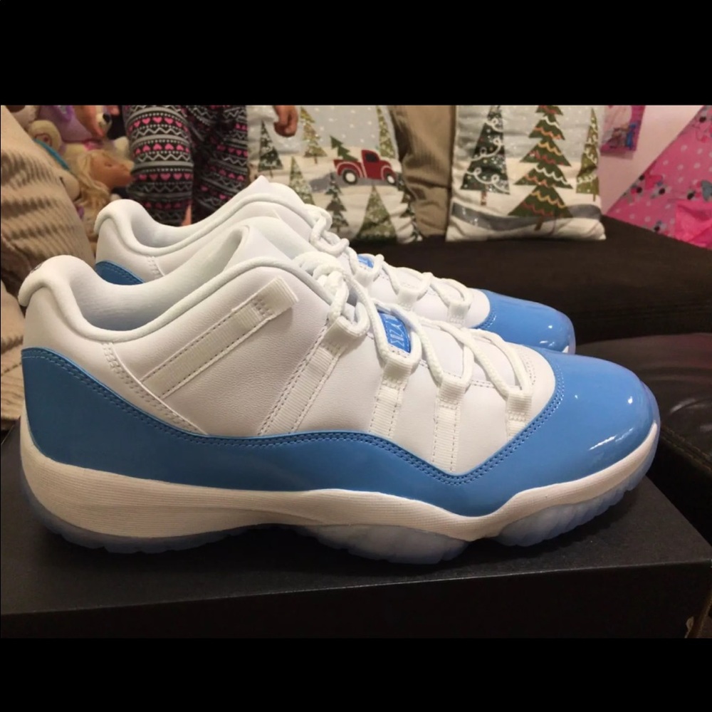 Air Jordan 11 Carolina Size 12