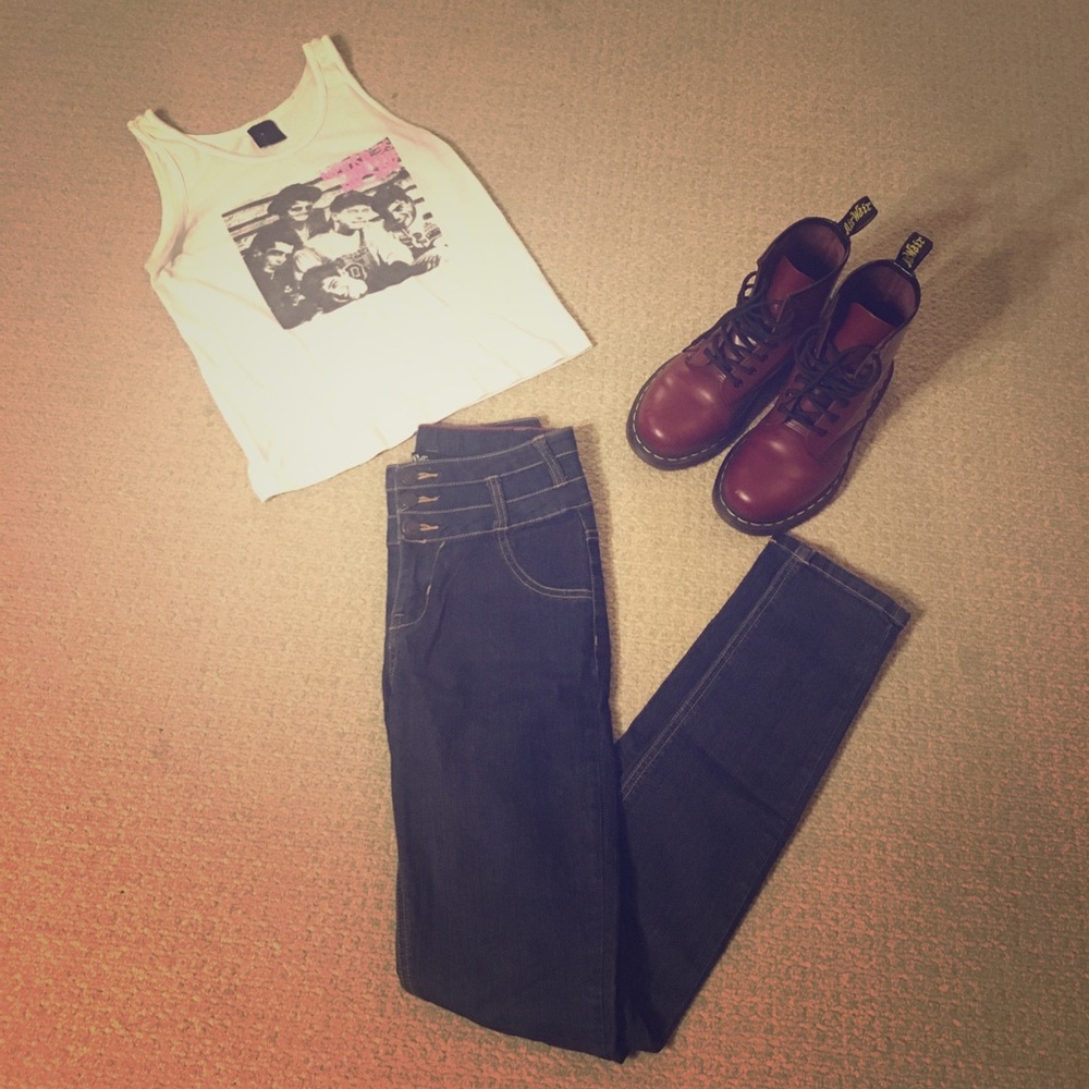 High waisted skinny jeans