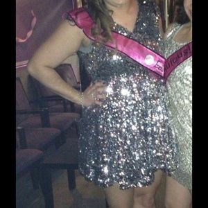 Short silver sparkle