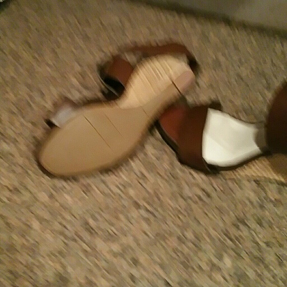 Sandal - Picture 4 of 4