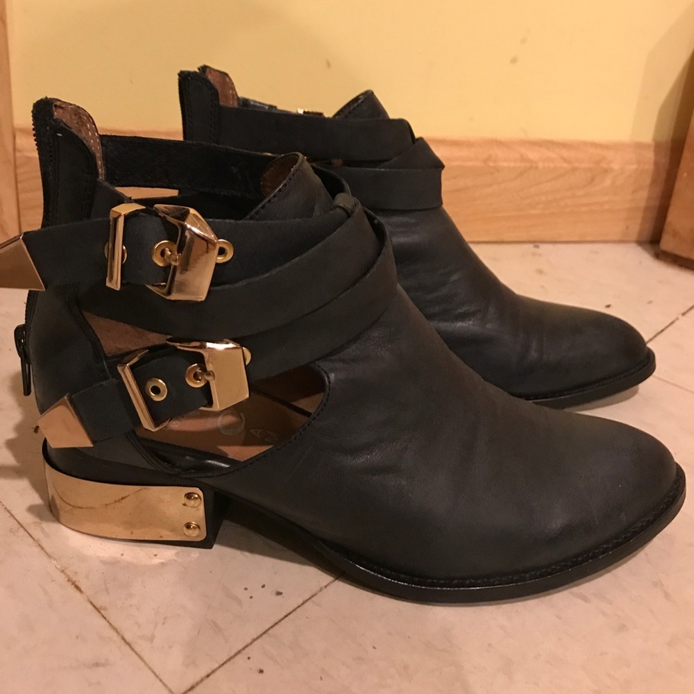 Everly Jeffrey Campbell ankle booties