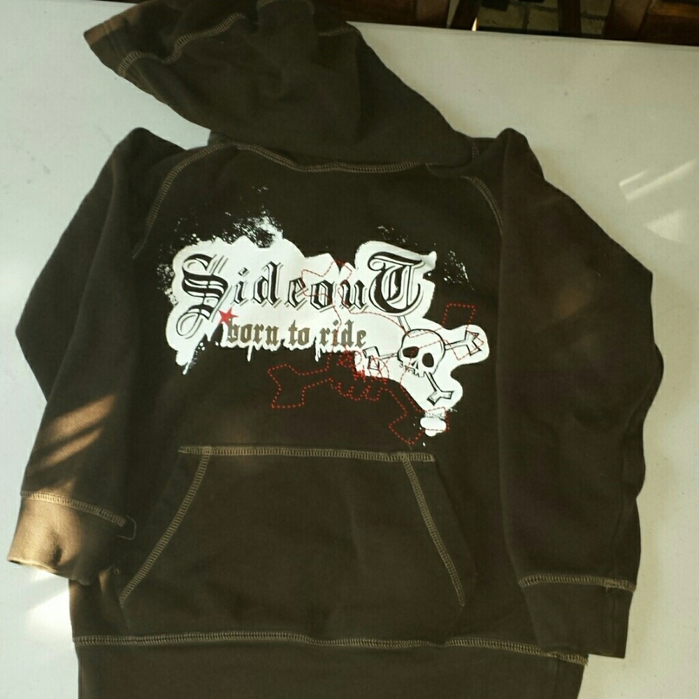 Boys Hoodie/Sweatshirt