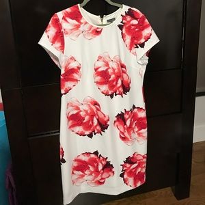 Short sleeve dress