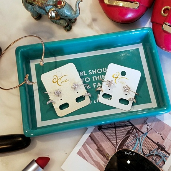 🔴Star and Moon Wrap Earrings - Picture 3 of 5