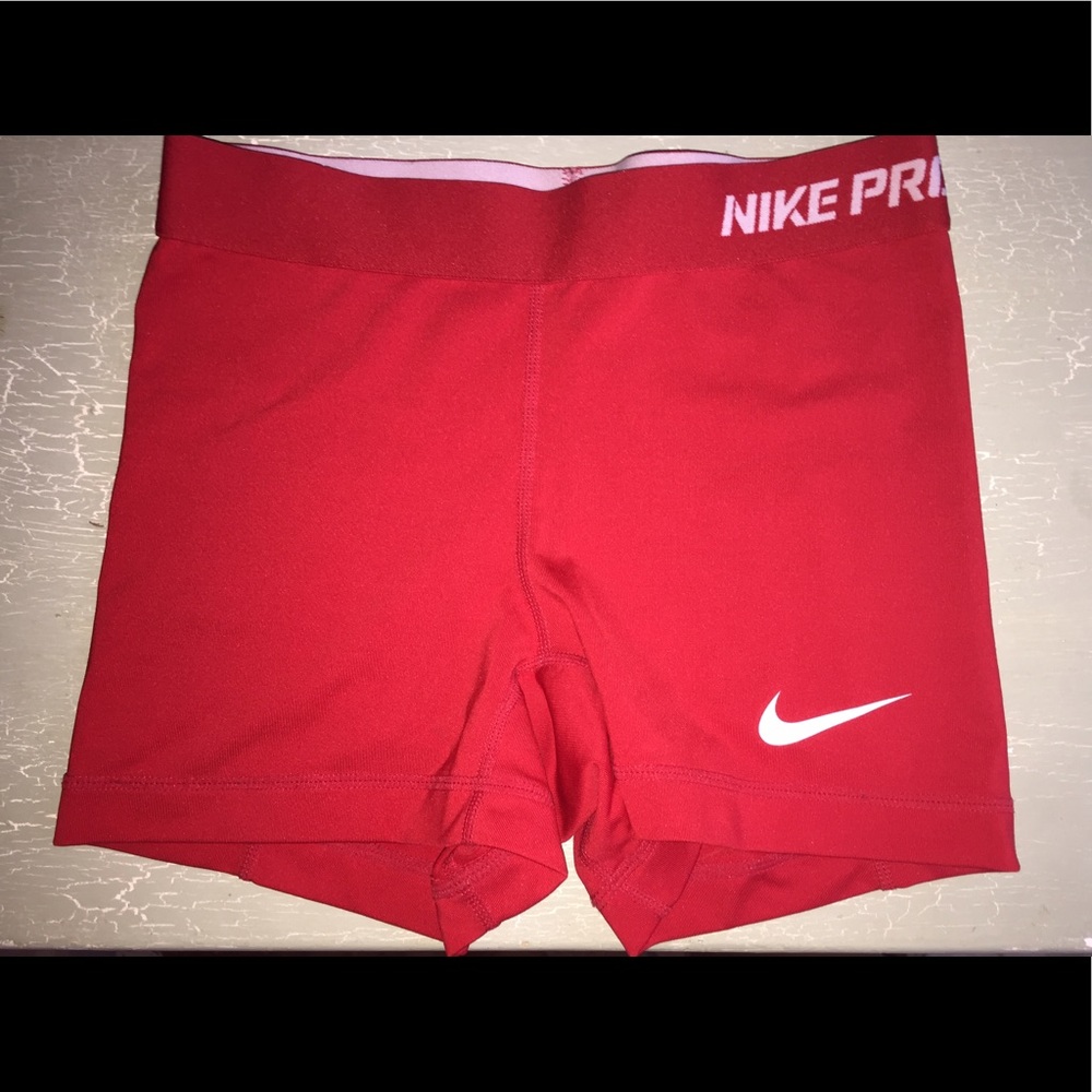 women's red nike pro spandex size xs