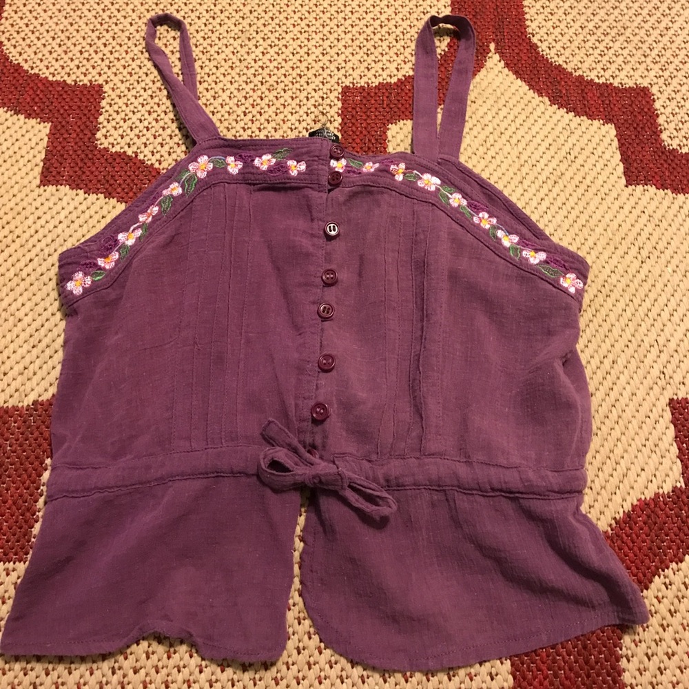 Cute embroidered hippie crop top
