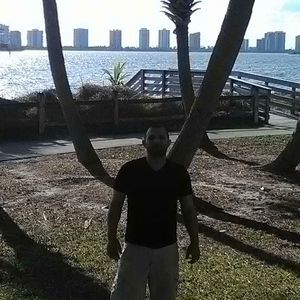 Meet your Posher, Pavlos