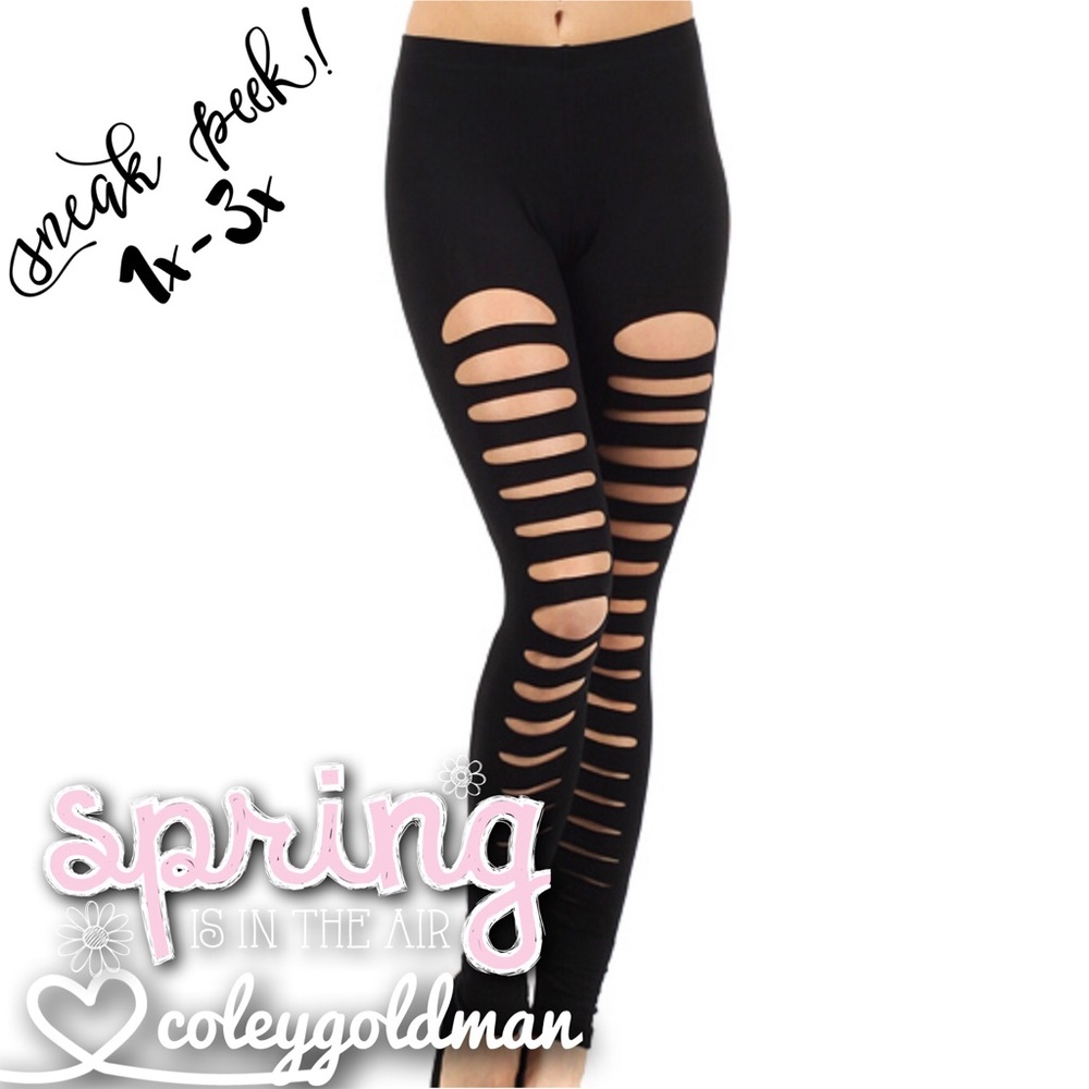 🆕 Slashed Leggings ✨ - Picture 3 of 3