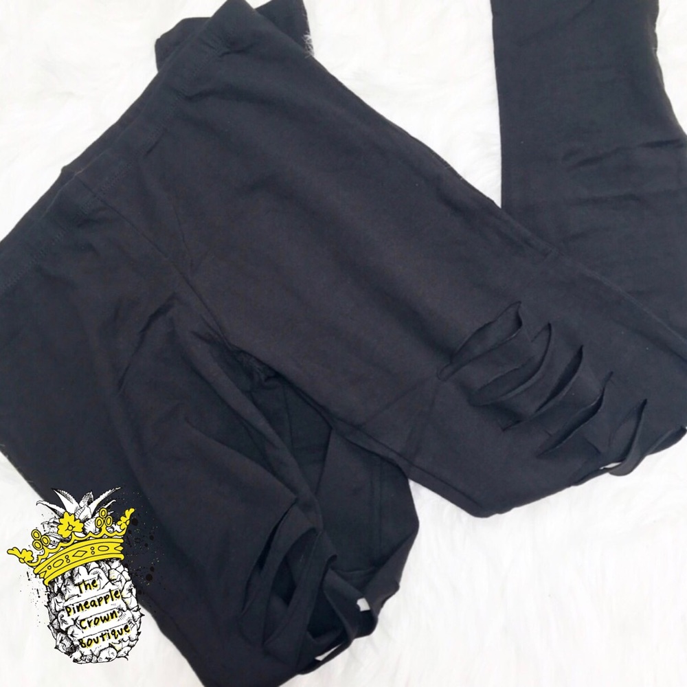 🆕 Slashed Leggings ✨