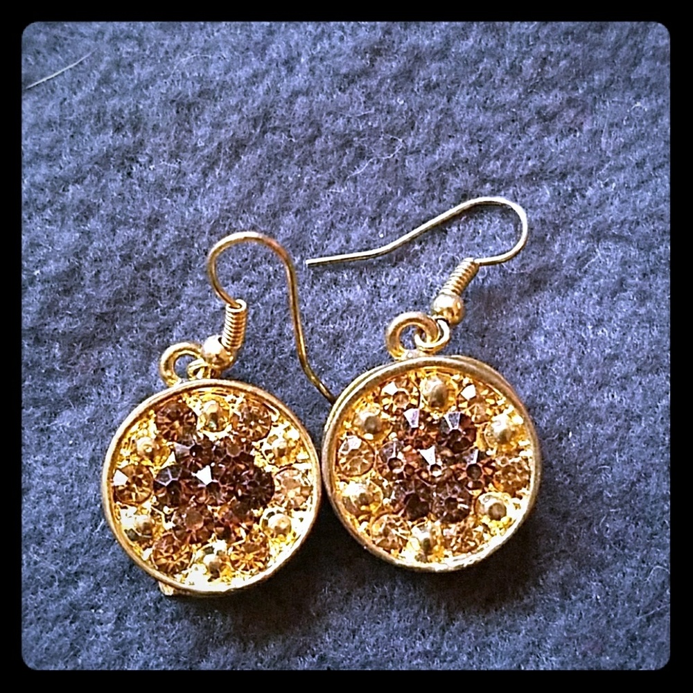 Gold earrings
