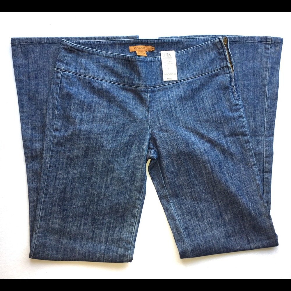 Arden B. Wide leg flare jeans NWT SZ10