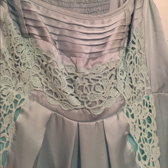 A silk with lace inserts. Adjustable straps - Picture 3 of 3