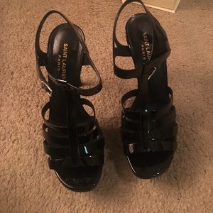 Saint Laurent black pumps