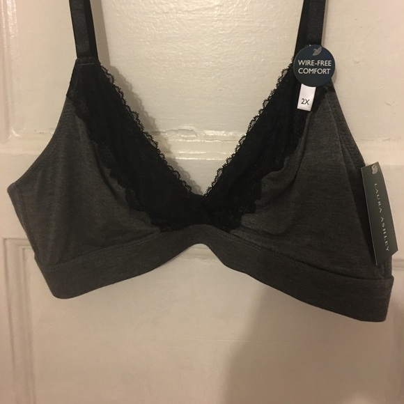 Laura Ashley Other - NWT Laura Ashley wire free bra 👯