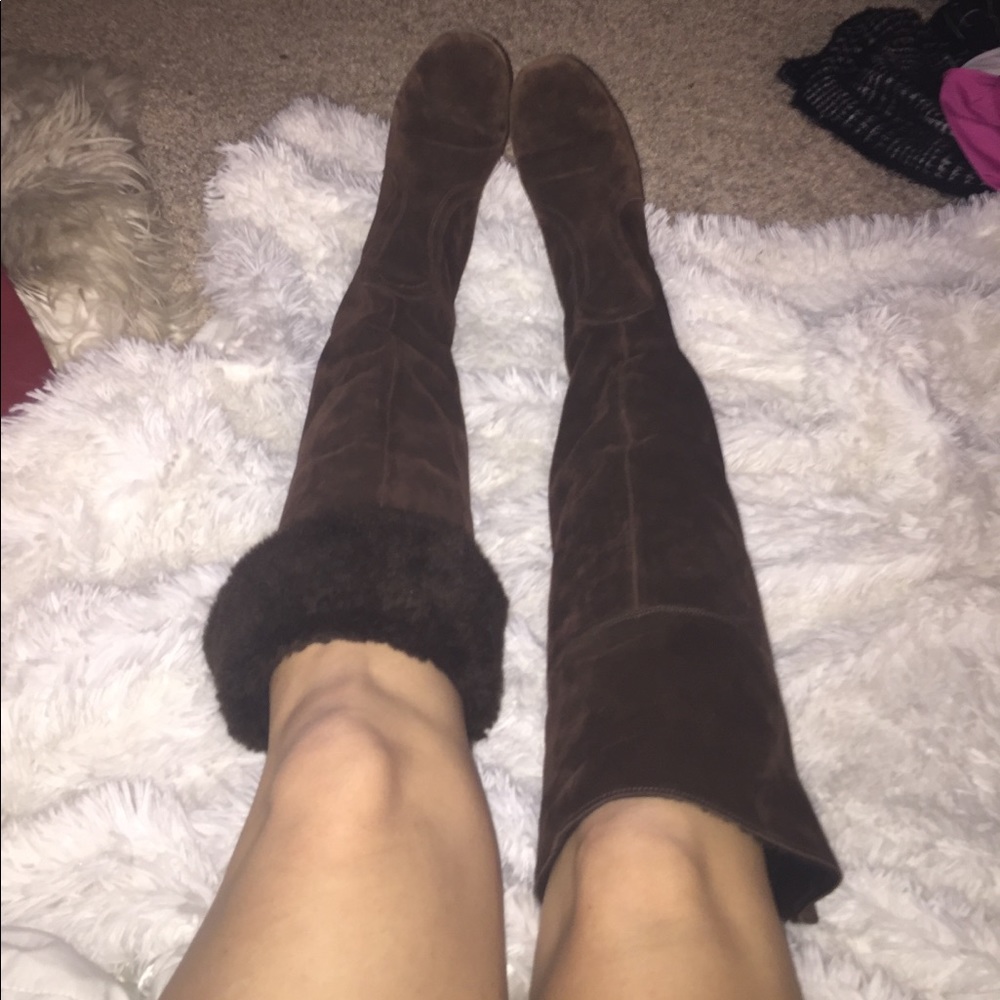 Suede and lambs wool boots. Fold down or high