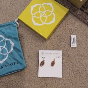 Kendra Scott Lee earrings
