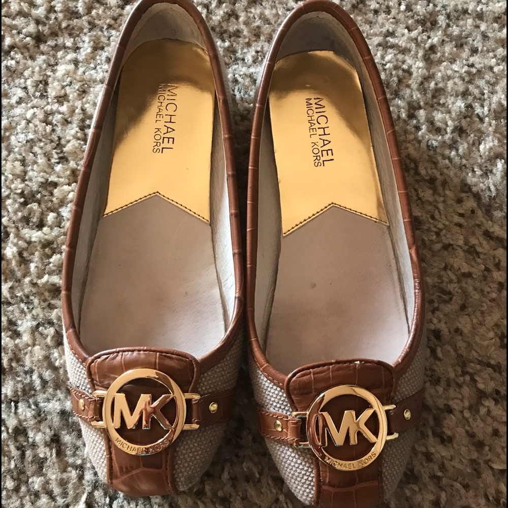 Michael Kors Brown Flats Size 7.5